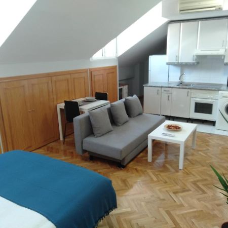 Airport Ifema Barajas Home Madrid Ngoại thất bức ảnh